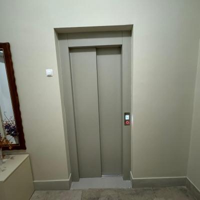 Novo dizalo u starijoj zgradi - Istarska 4, Split