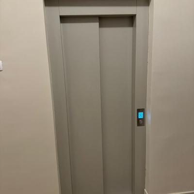 Novo dizalo u starijoj zgradi - Istarska 4, Split