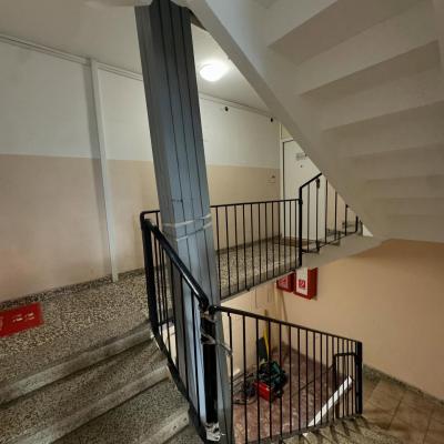 Ugradnja lifta u usko stubište